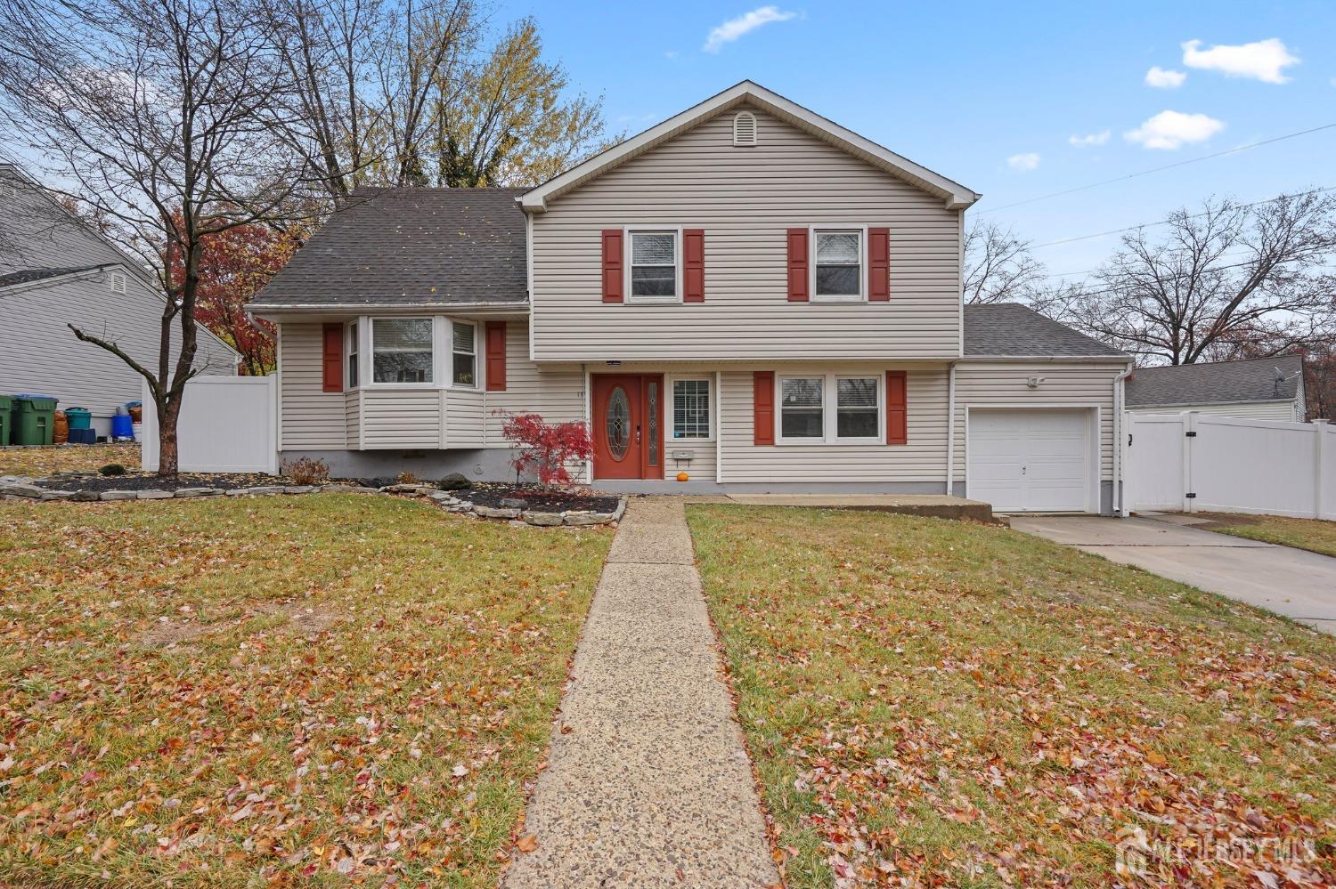 13 Smalley Road Edison, NJ 08817 - Photo 1 of 31 Gallery Image 1