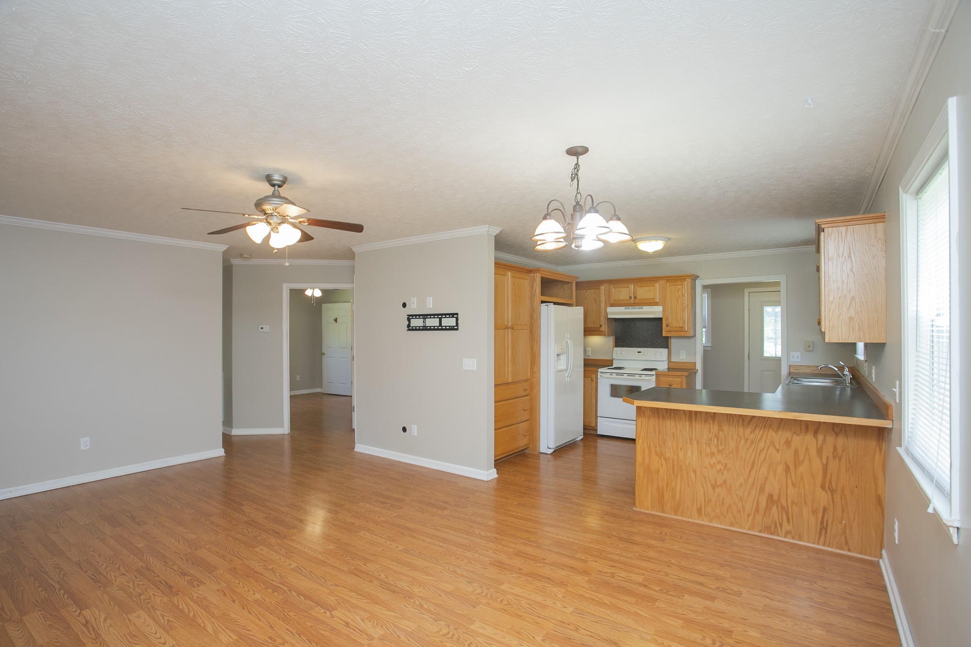 1534 Roy Brown Road Burns, TN 37029 - Photo 5 of 26 Gallery Image 5