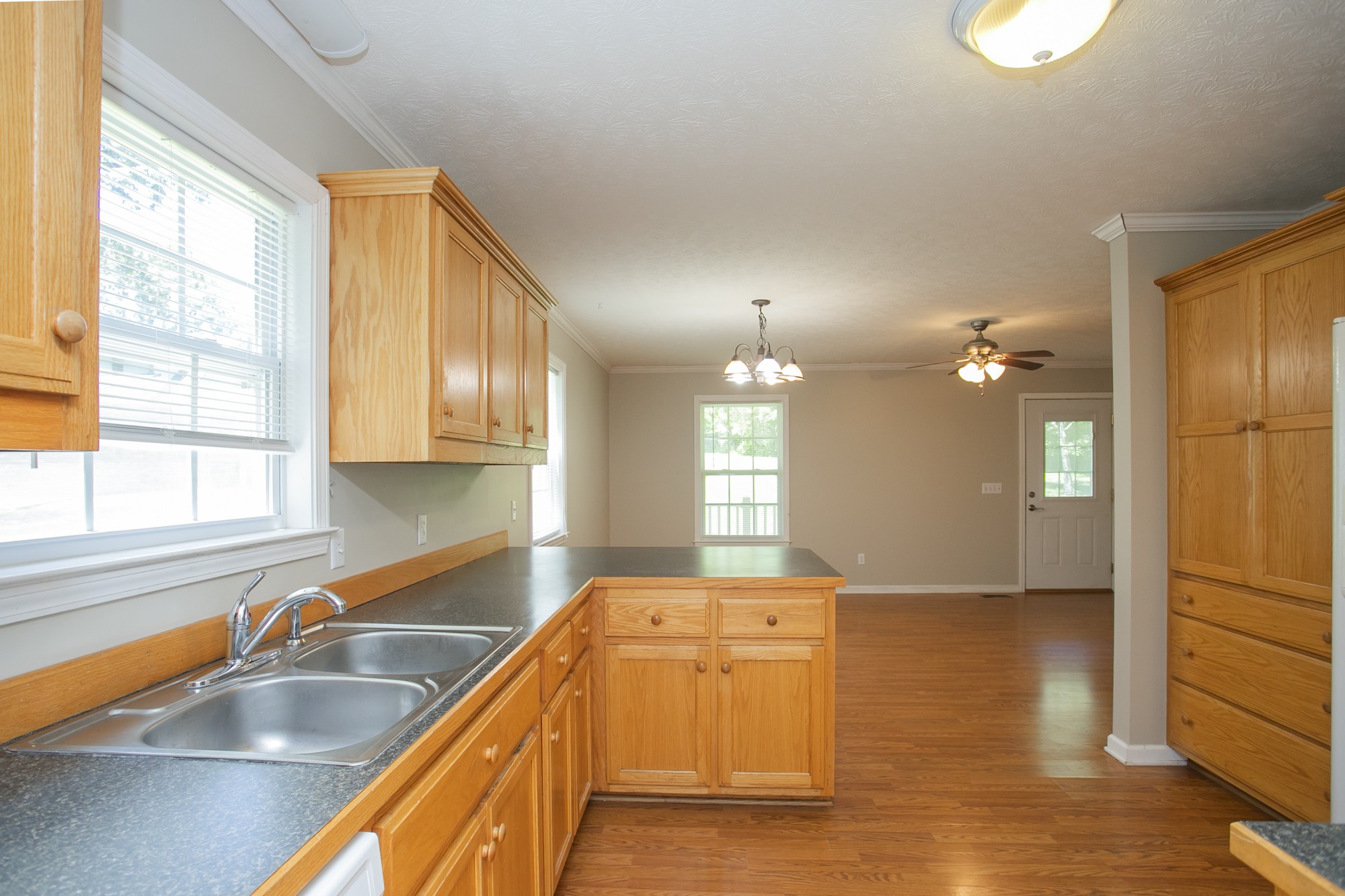 1534 Roy Brown Road Burns, TN 37029 - Photo 8 of 26 Gallery Image 8