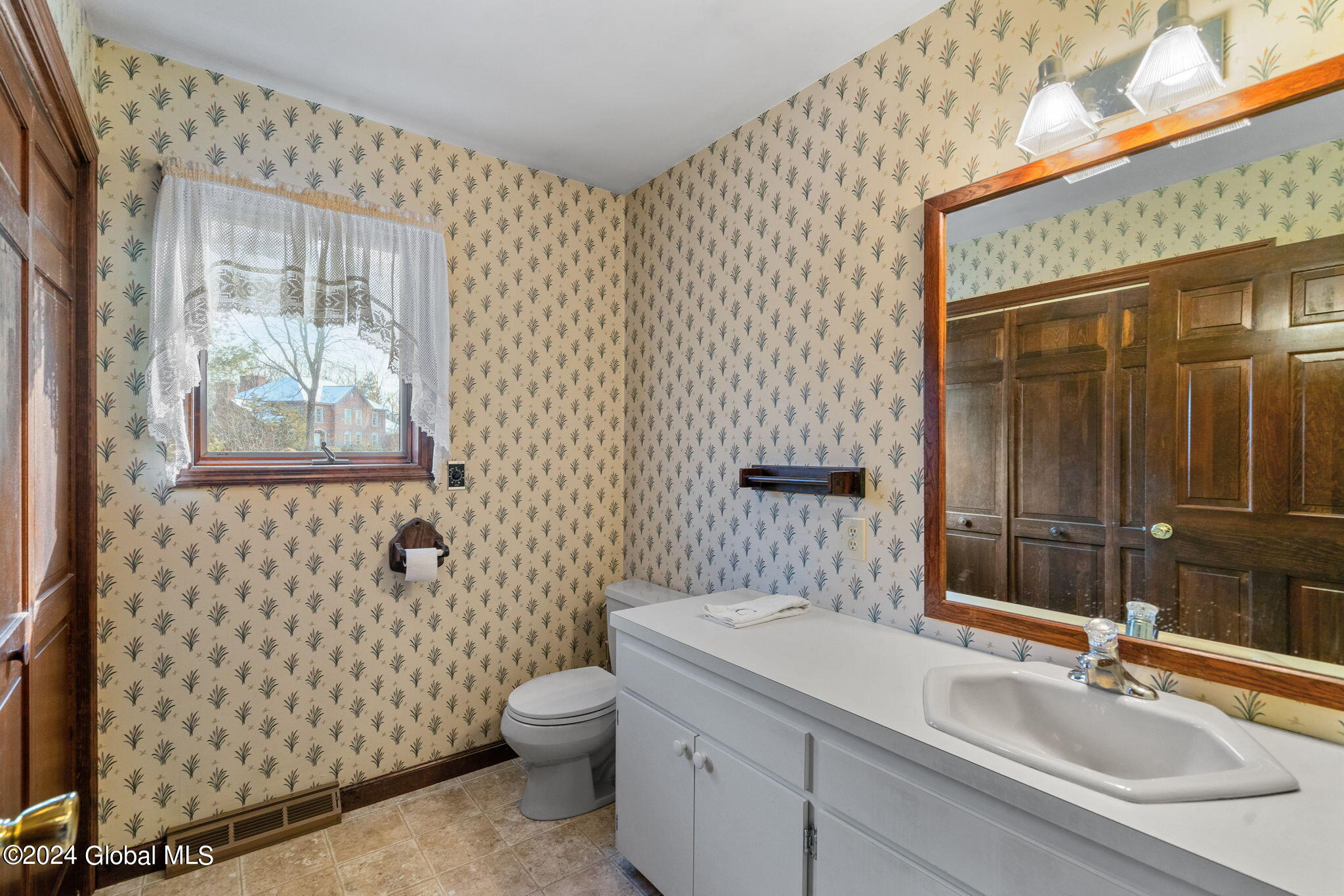 731 Riverview Road Clifton Park, NY 12148 - Photo 18 of 31 20-web-or-mls-731-riverview-rd