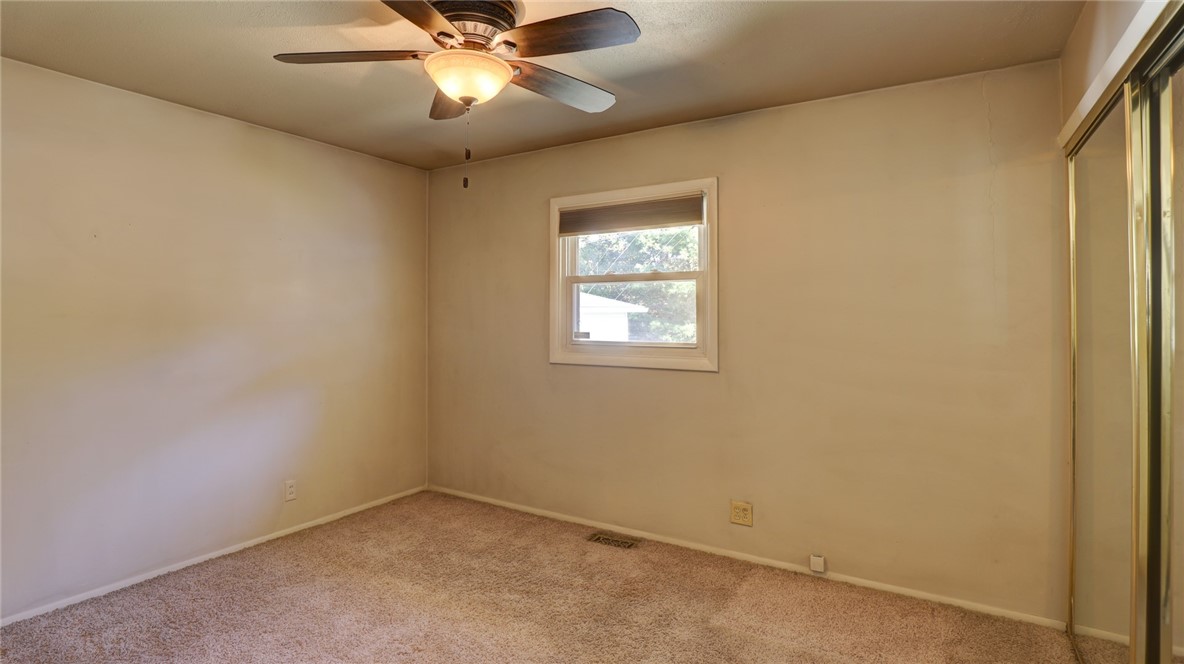 30 Sandcreek Drive Decatur, IL 62521 - Photo 26 of 35