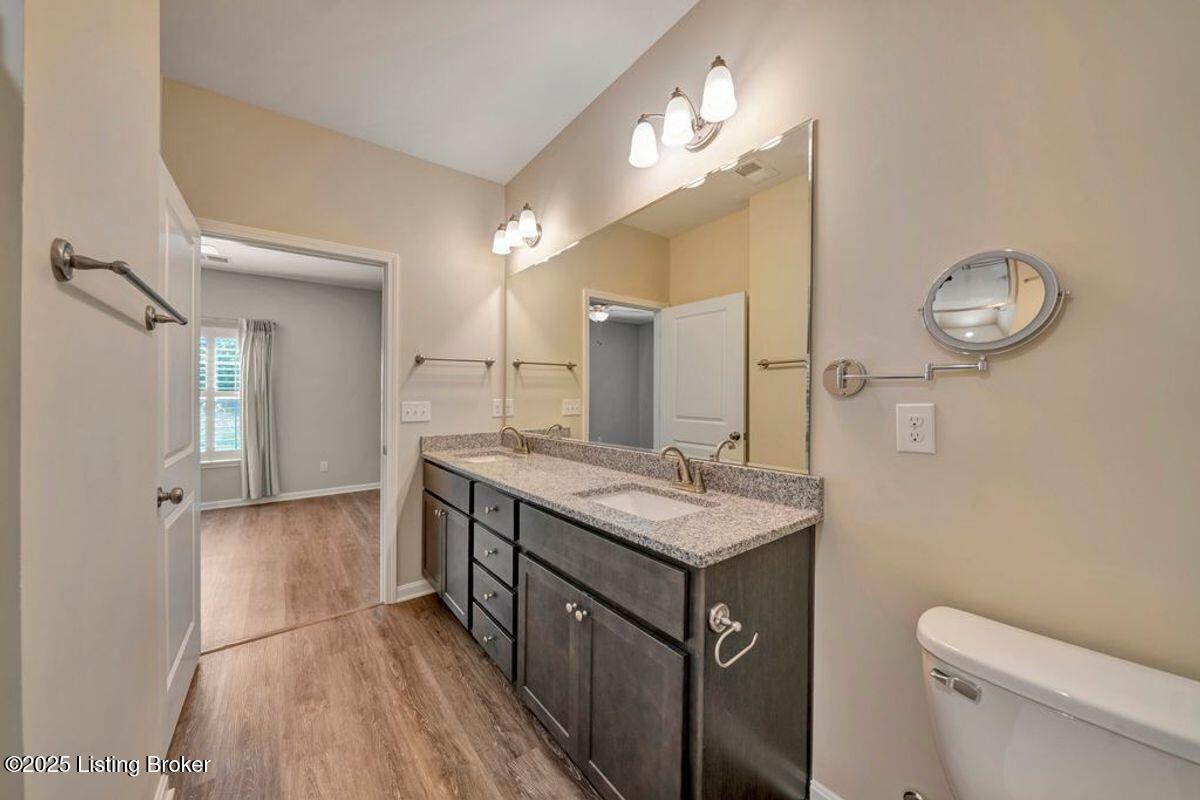 6413 Renate Road Louisville, KY 40291 - Photo 17 of 31 Freshly Painted