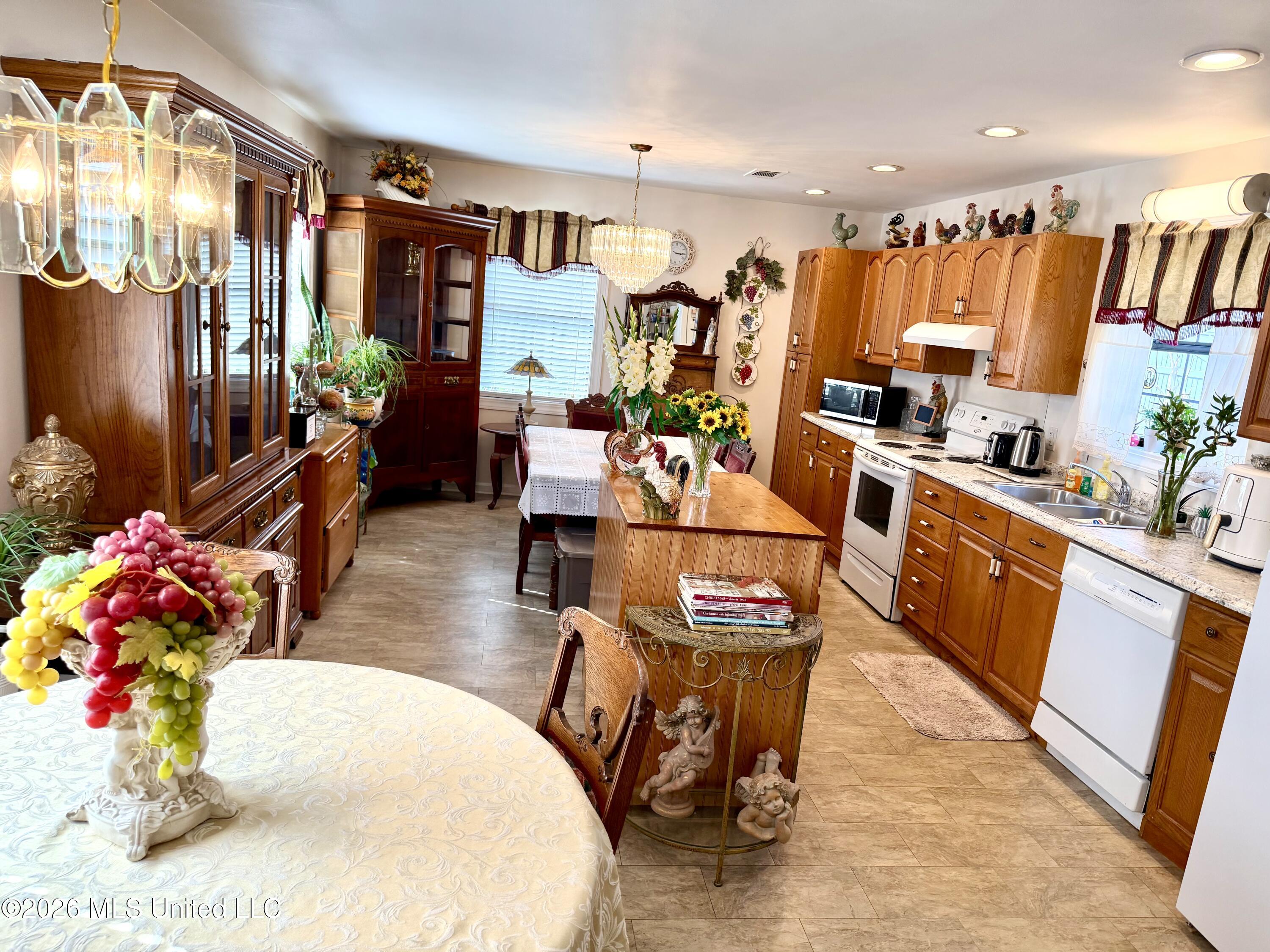 5319 Griffin Street Moss Point, MS 39563 - Photo 13 of 33 IMG_3257