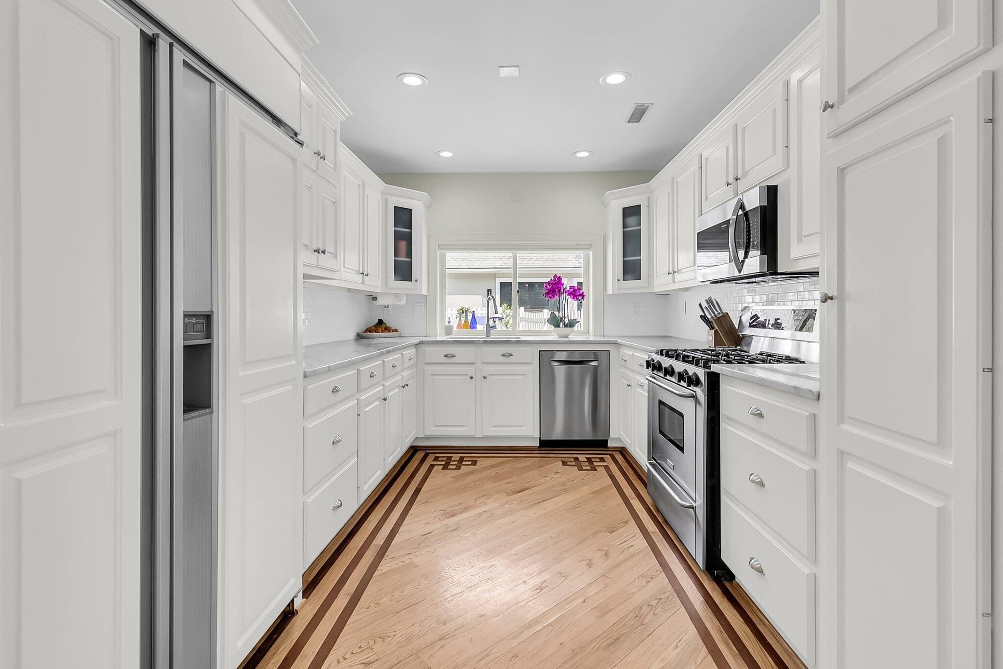 2142 Golfview Drive Charleston, SC 29412 - Photo 19 of 67 11