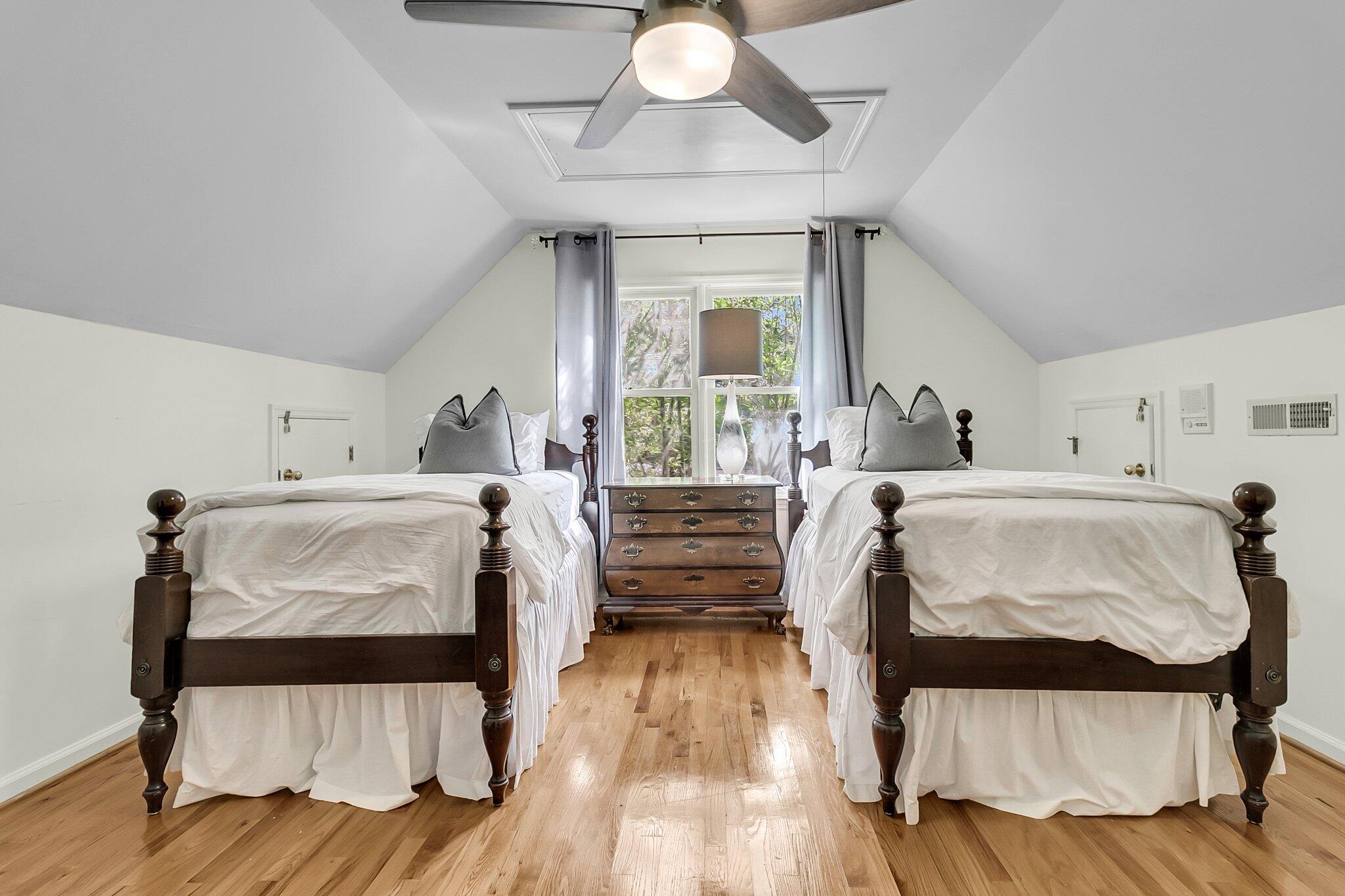 2142 Golfview Drive Charleston, SC 29412 - Photo 47 of 67 35