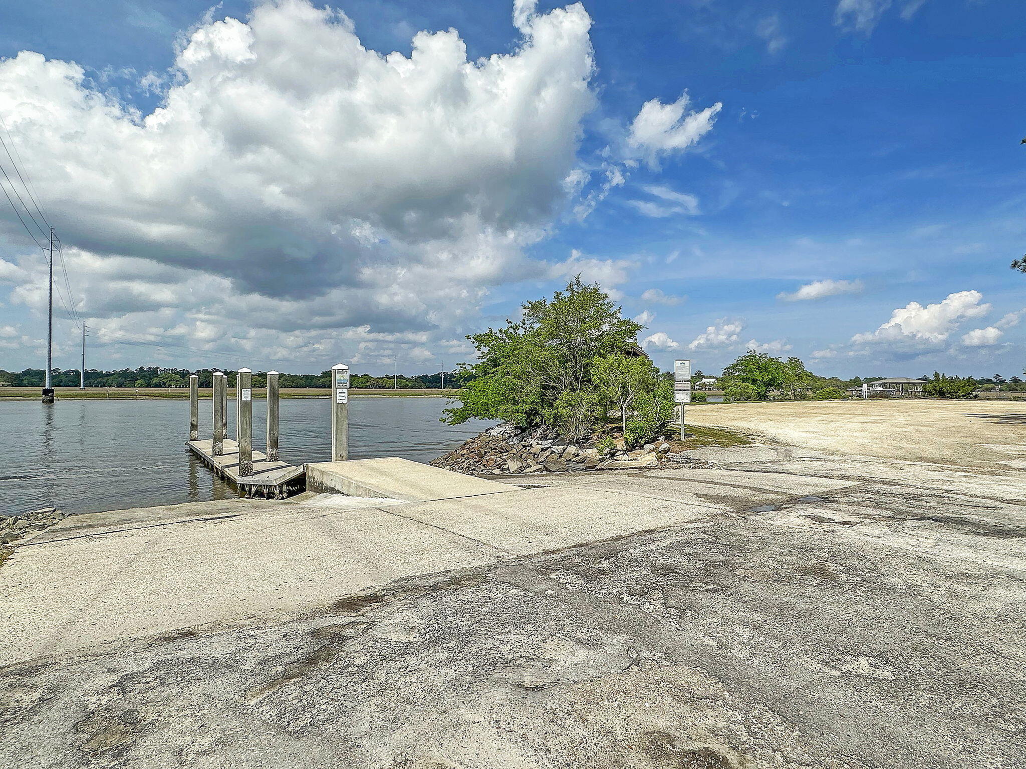 2142 Golfview Drive Charleston, SC 29412 - Photo 62 of 67 CREM_Riverland Terrace Amenities_011