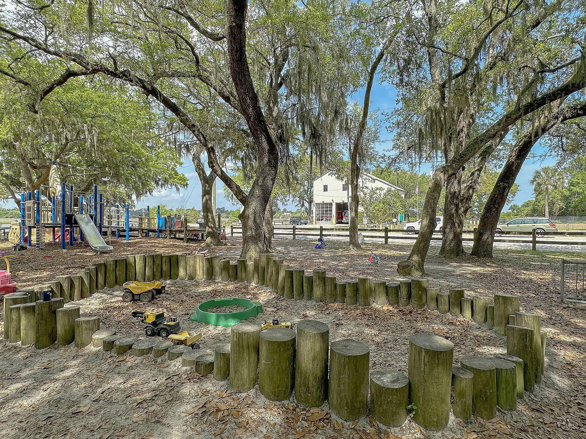 2142 Golfview Drive Charleston, SC 29412 - Photo 64 of 67 CREM_Riverland Terrace Amenities_016