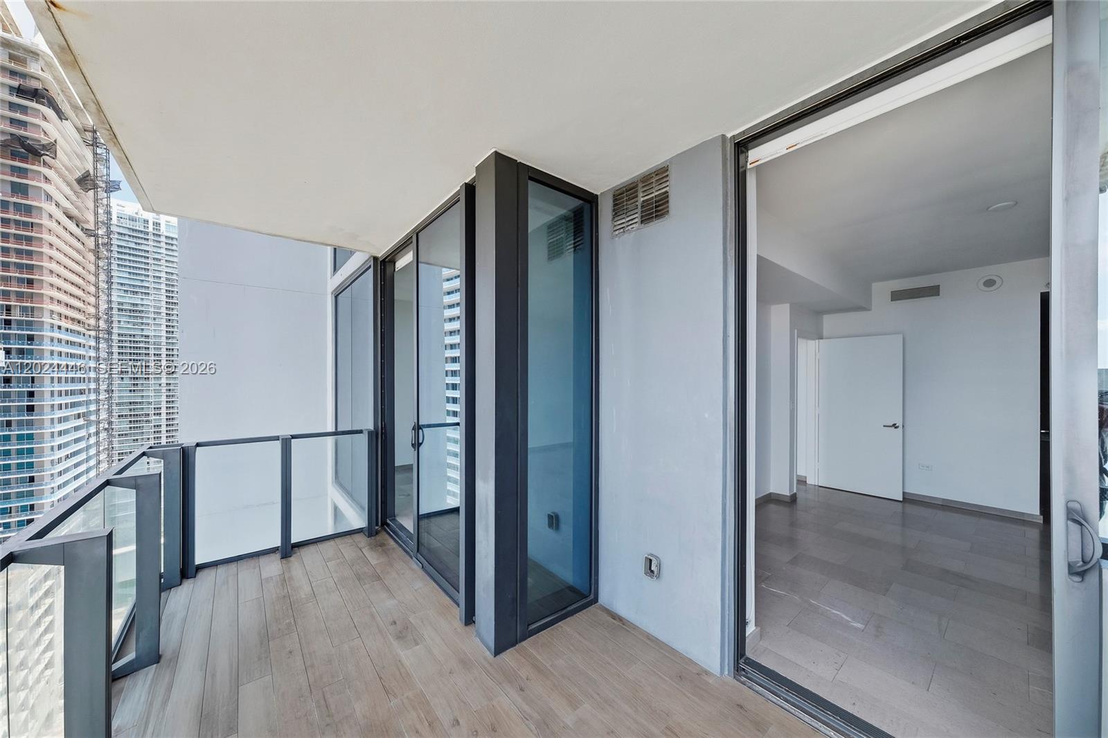 88 Southwest 7th Street, Unit 2008 Miami, FL 33130 - Photo 4 of 47