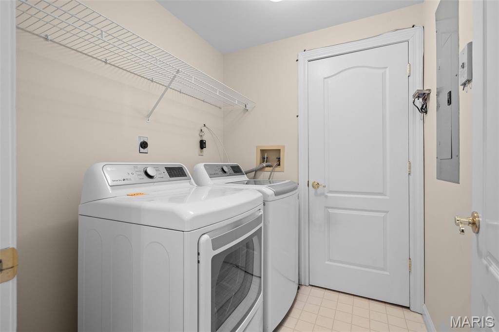 750 South Hanley Road, Unit 430 St. Louis, MO 63105 - Photo 21 of 36