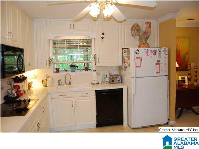 411 7th Street Southwest Graysville, AL 35073 - Photo 5 of 16