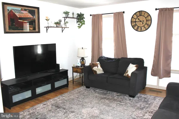 $225,000 | 30 Petersburg Lane, Duncannon, PA 17020