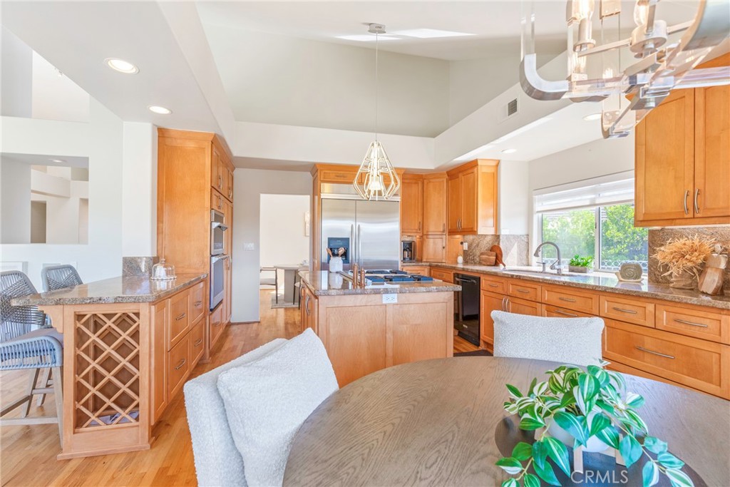 7 Altair, Unit 7 Irvine, CA 92603 - Photo 15 of 57