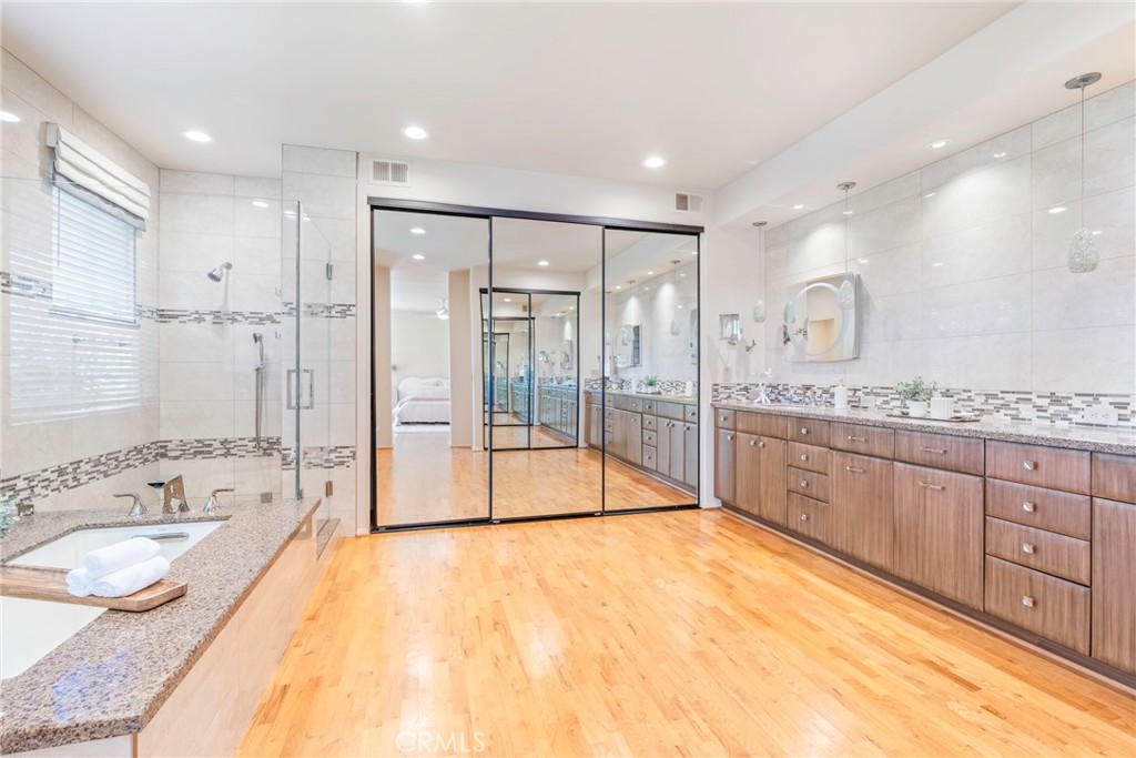 7 Altair, Unit 7 Irvine, CA 92603 - Photo 39 of 57