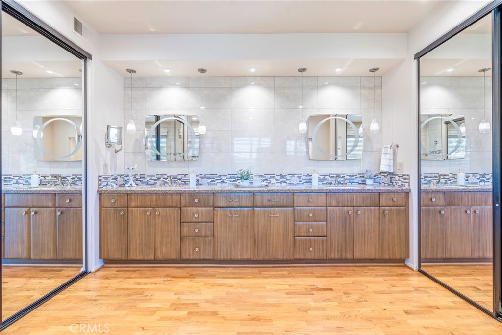 7 Altair, Unit 7 Irvine, CA 92603 - Photo 43 of 57