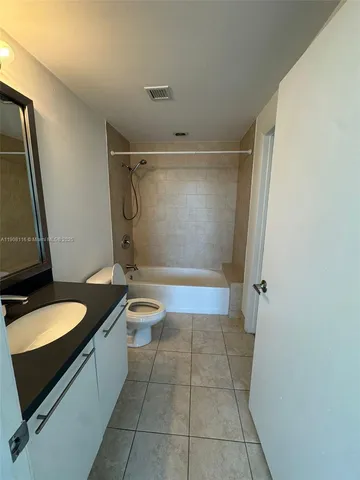 $510,000 | 90 Southwest 3rd Street, Unit 3901, Miami, FL 33130