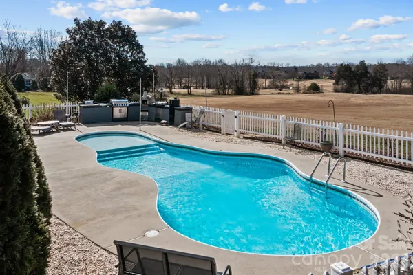 $667,000 | 543 Muirfield Way, Salisbury, NC 28144