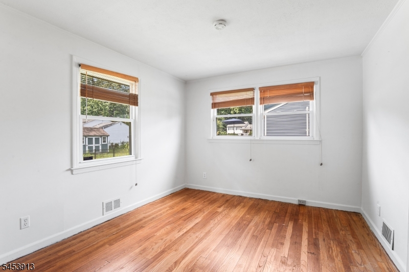 47 Ferncliff Road Morris Plains, NJ 07950 - Photo 17 of 33 Gallery Image 17