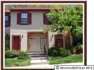 $2,700 | 268 Gloucester Court, Matawan, NJ 07747