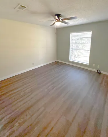 $3,200 | 3433 Lanarkshire, Bay City, TX 77414