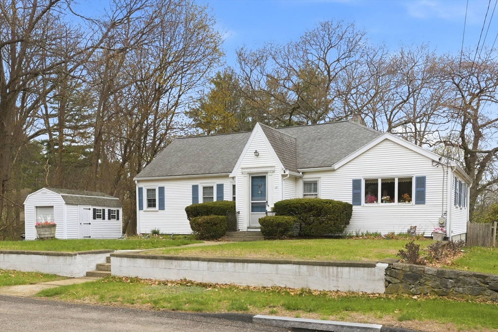 17 Evergreen Road Needham, MA 02494 - Photo 2 of 27
