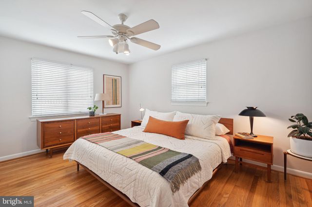 $950,000 | 2511 King Street, Alexandria, VA 22301