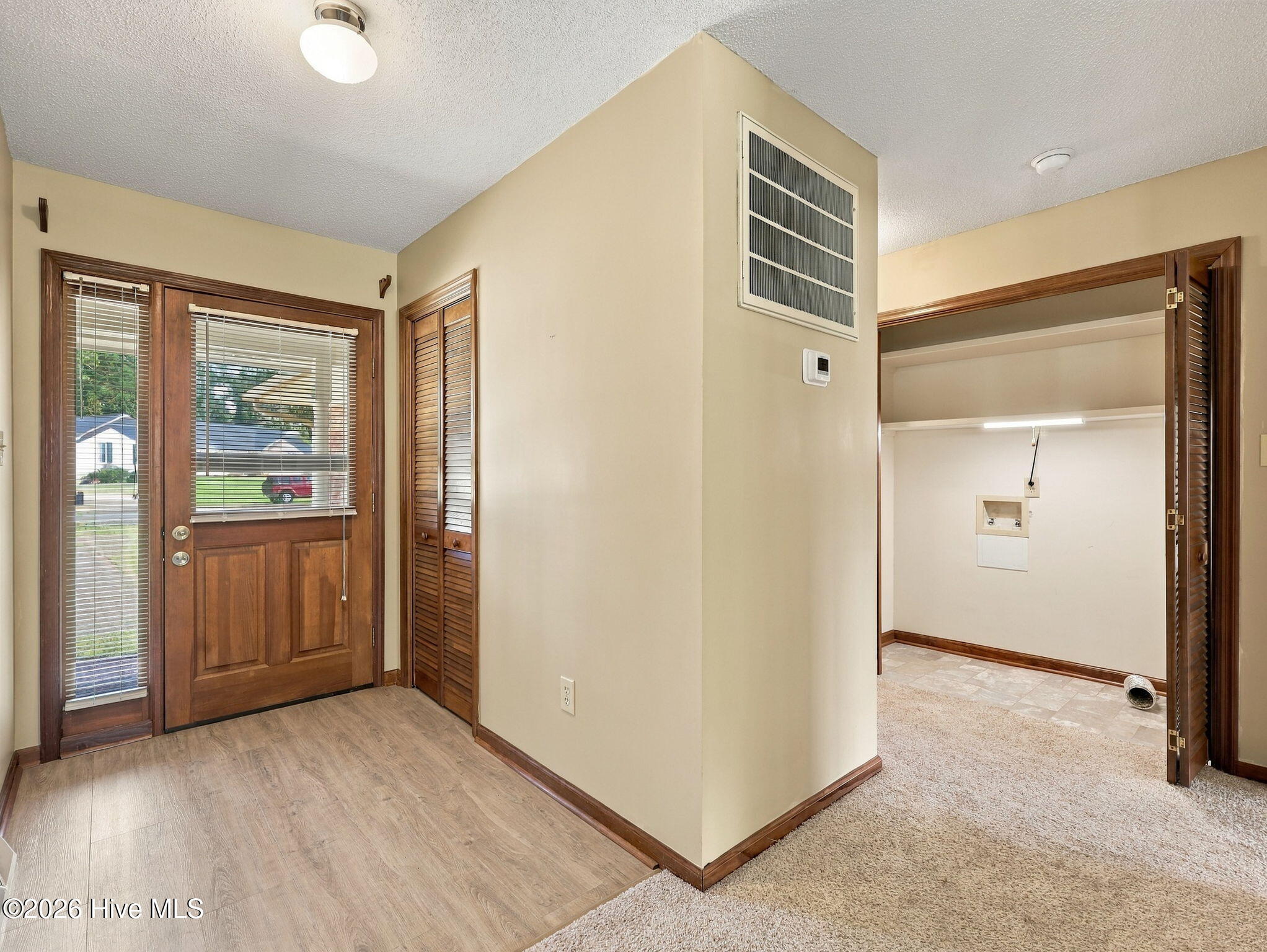 519 Edwards Road Jacksonville, NC 28540 - Photo 28 of 61 Entryway Foyer from Front Door