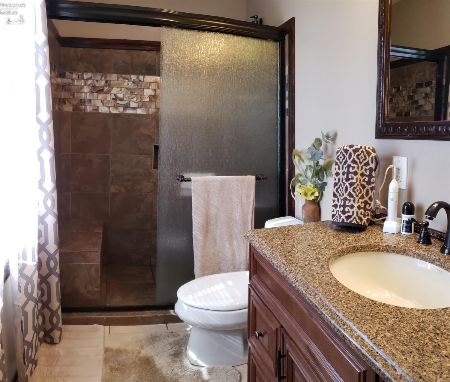 11401 Potter Road Bellevue, OH 44811 - Photo 12 of 21 Gallery Image 12