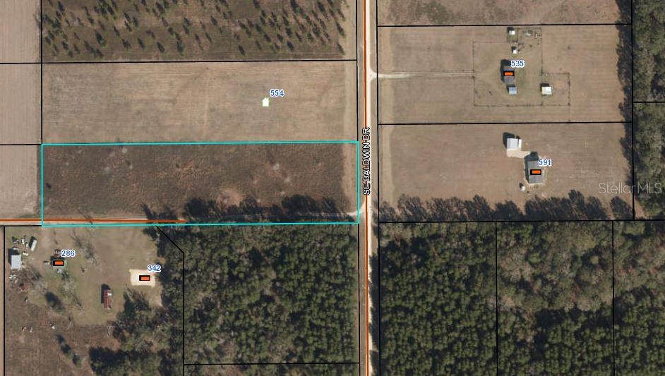 Southeast Baldwin Drive Lee, FL 32059 - Photo 2 of 4
