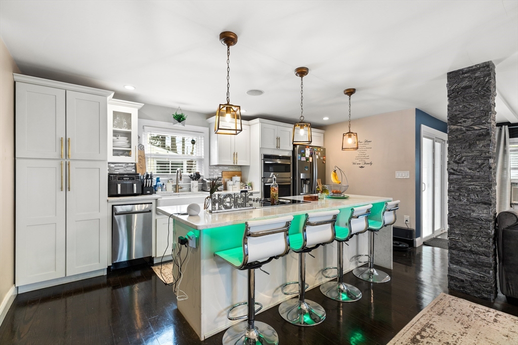 4 Park Road Brockton, MA 02301 - Photo 3 of 32