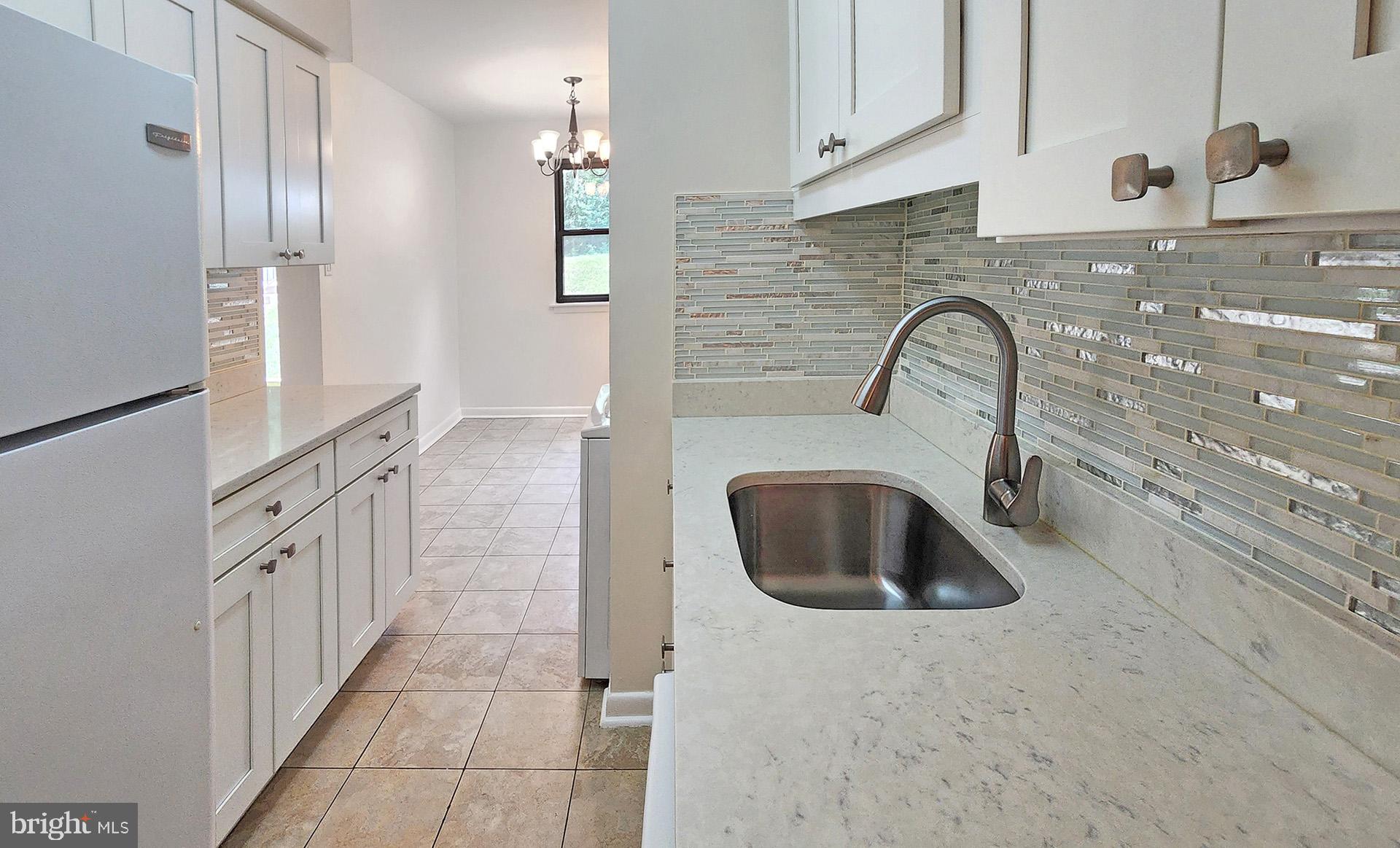 11236 Chestnut Grove Square, Unit 1123634 Reston, VA 20190 - Photo 13 of 29 You'll love cooking in this kitchen.