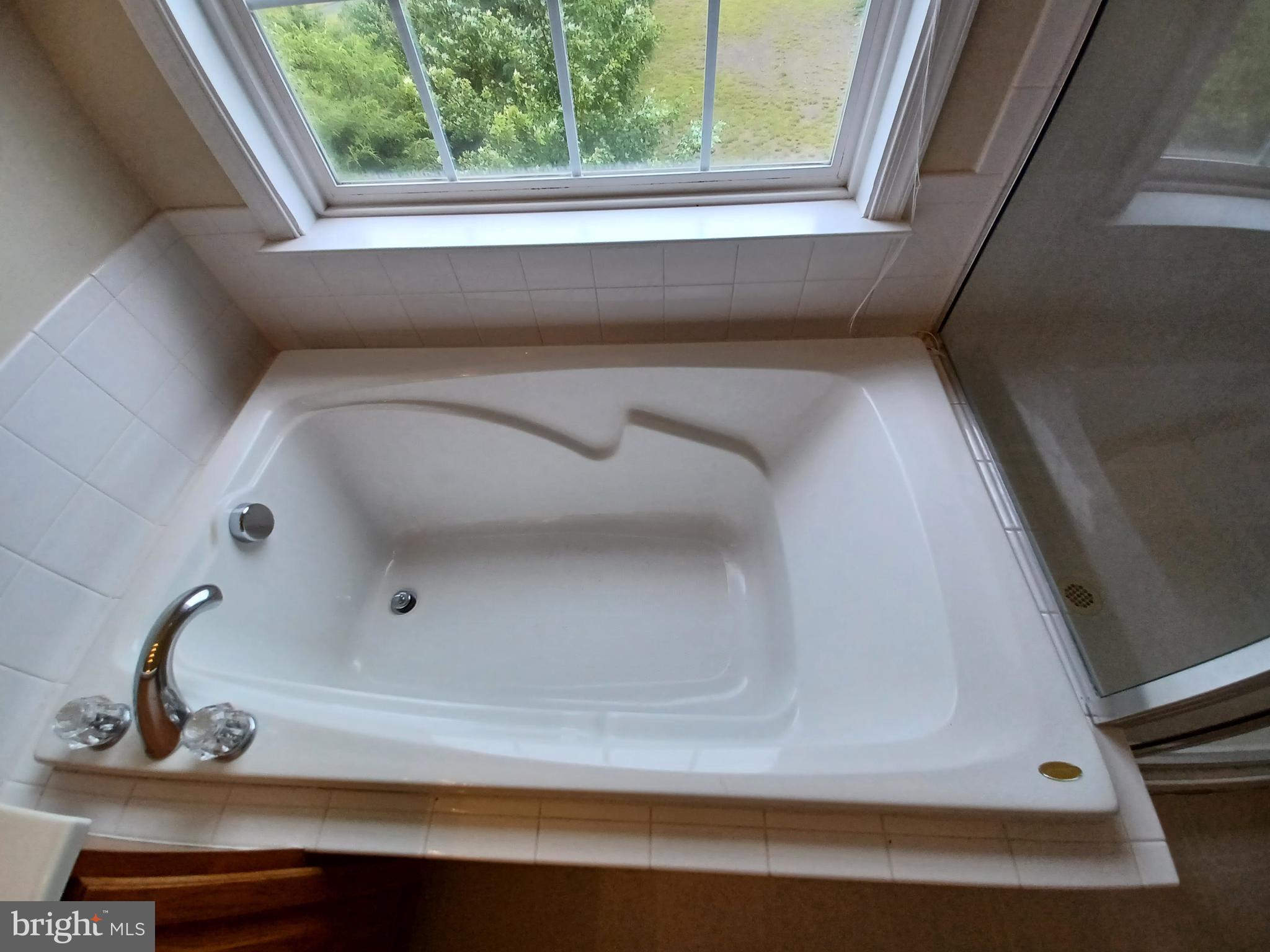 71 Spoon Square Front Royal, VA 22630 - Photo 20 of 28 Soaking Tub