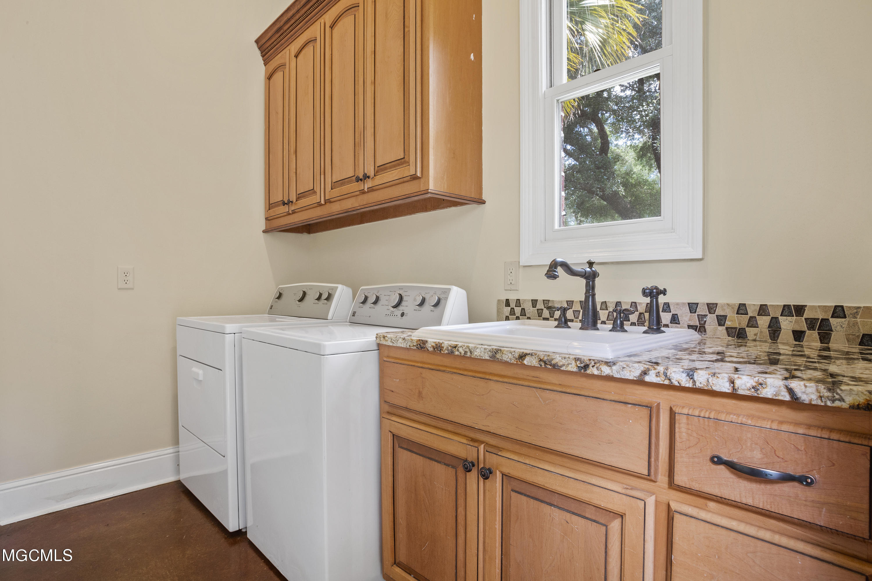 16336 Robinson Road Gulfport, MS 39503 - Photo 39 of 46 039
