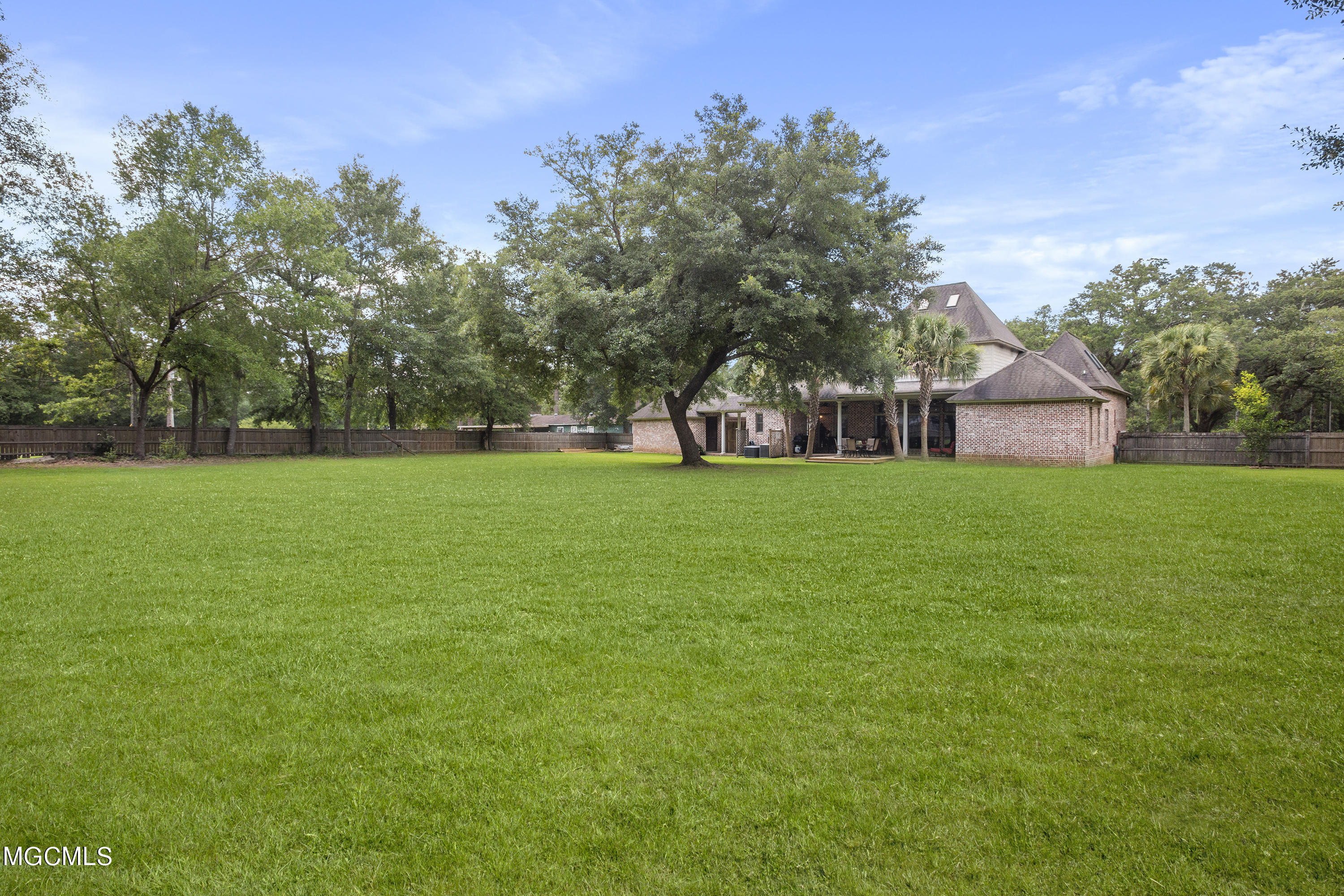 16336 Robinson Road Gulfport, MS 39503 - Photo 43 of 46 044