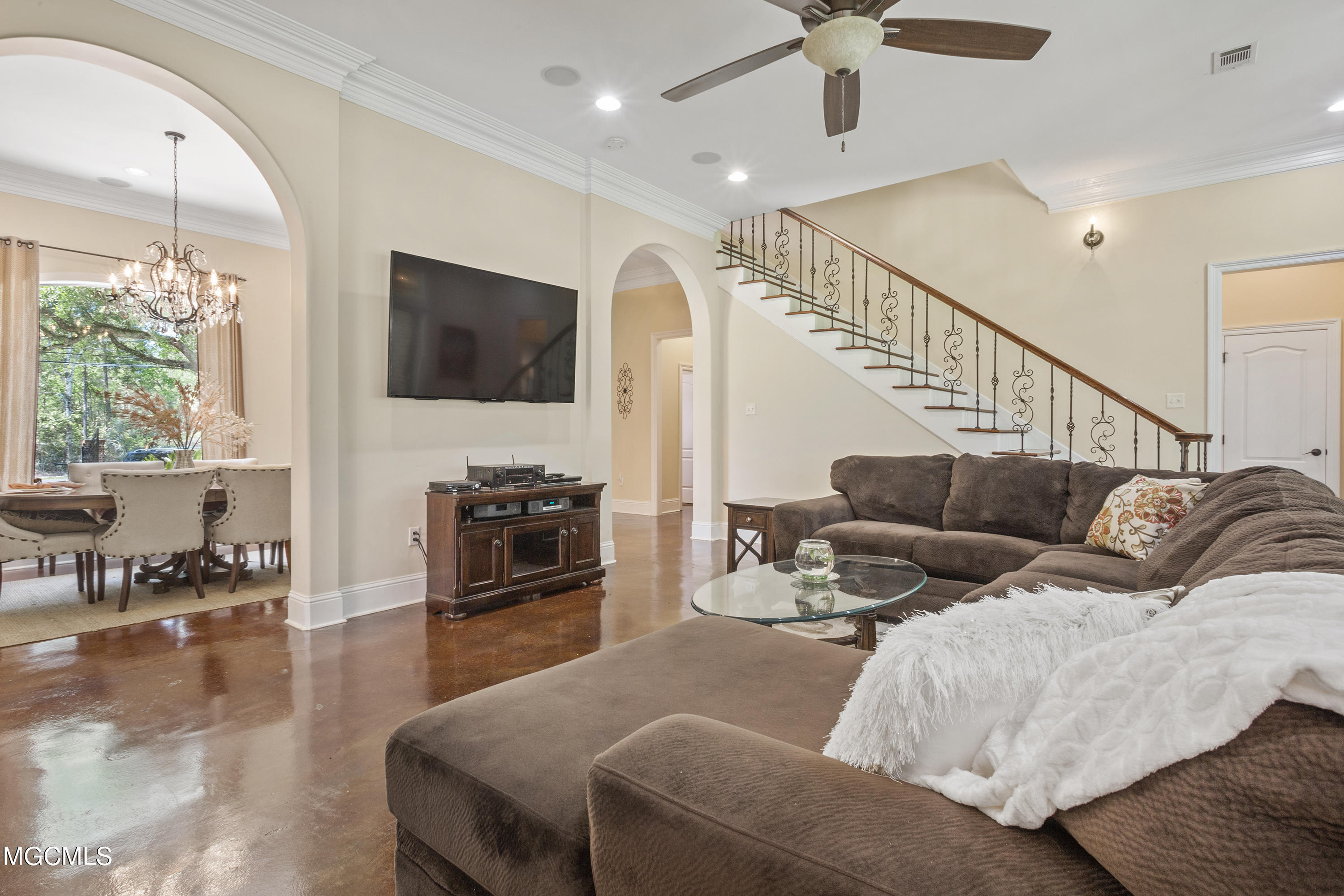 16336 Robinson Road Gulfport, MS 39503 - Photo 9 of 46 009 (2)