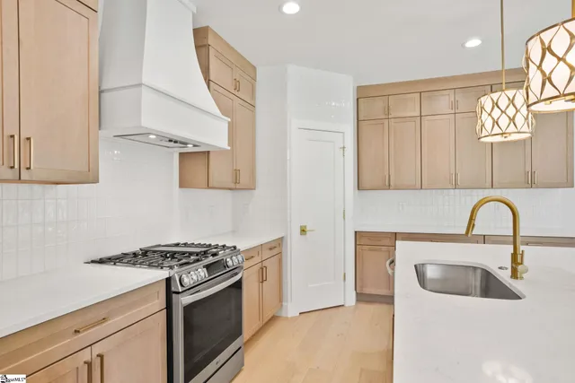 $629,900 | 3 Birch Tree Road, Greer, SC 29651