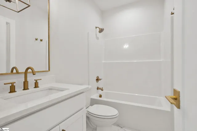 $629,900 | 3 Birch Tree Road, Greer, SC 29651