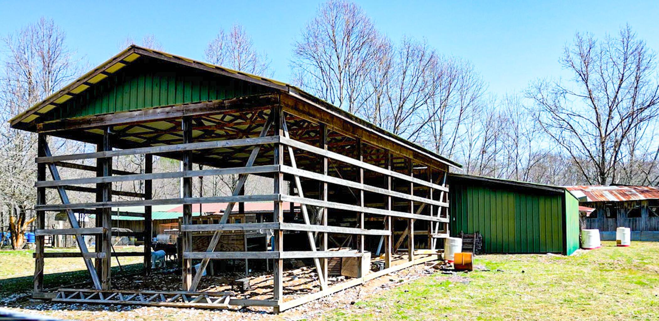 292 Bulldog Road Manchester, KY 40962 - Photo 38 of 45 leanto