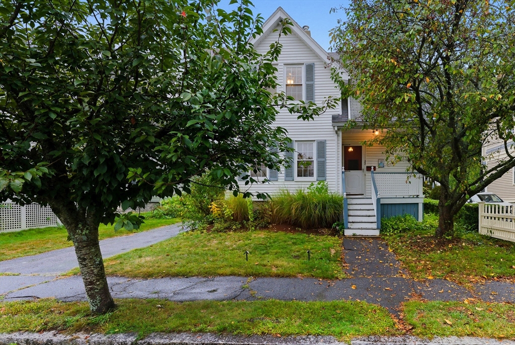 22 Adams Street Melrose, MA 02176 - Photo 2 of 27