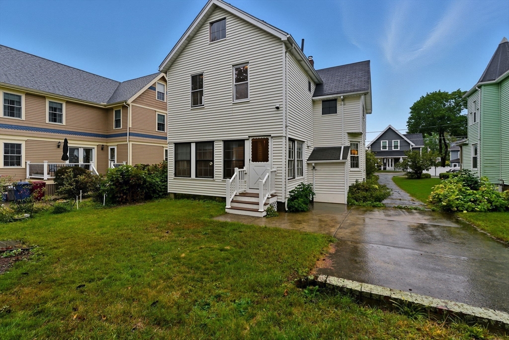 22 Adams Street Melrose, MA 02176 - Photo 25 of 27