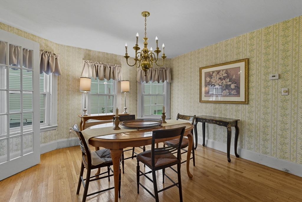 22 Adams Street Melrose, MA 02176 - Photo 9 of 27