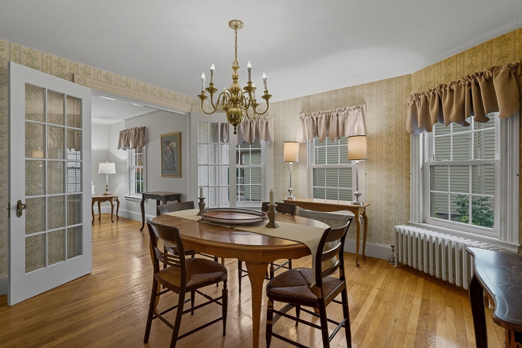 22 Adams Street Melrose, MA 02176 - Photo 10 of 27