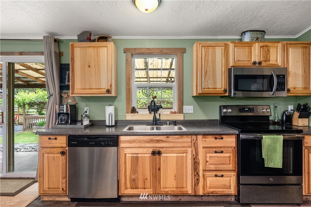 157 Gartner Road Winlock, WA 98596 - Photo 11 of 36