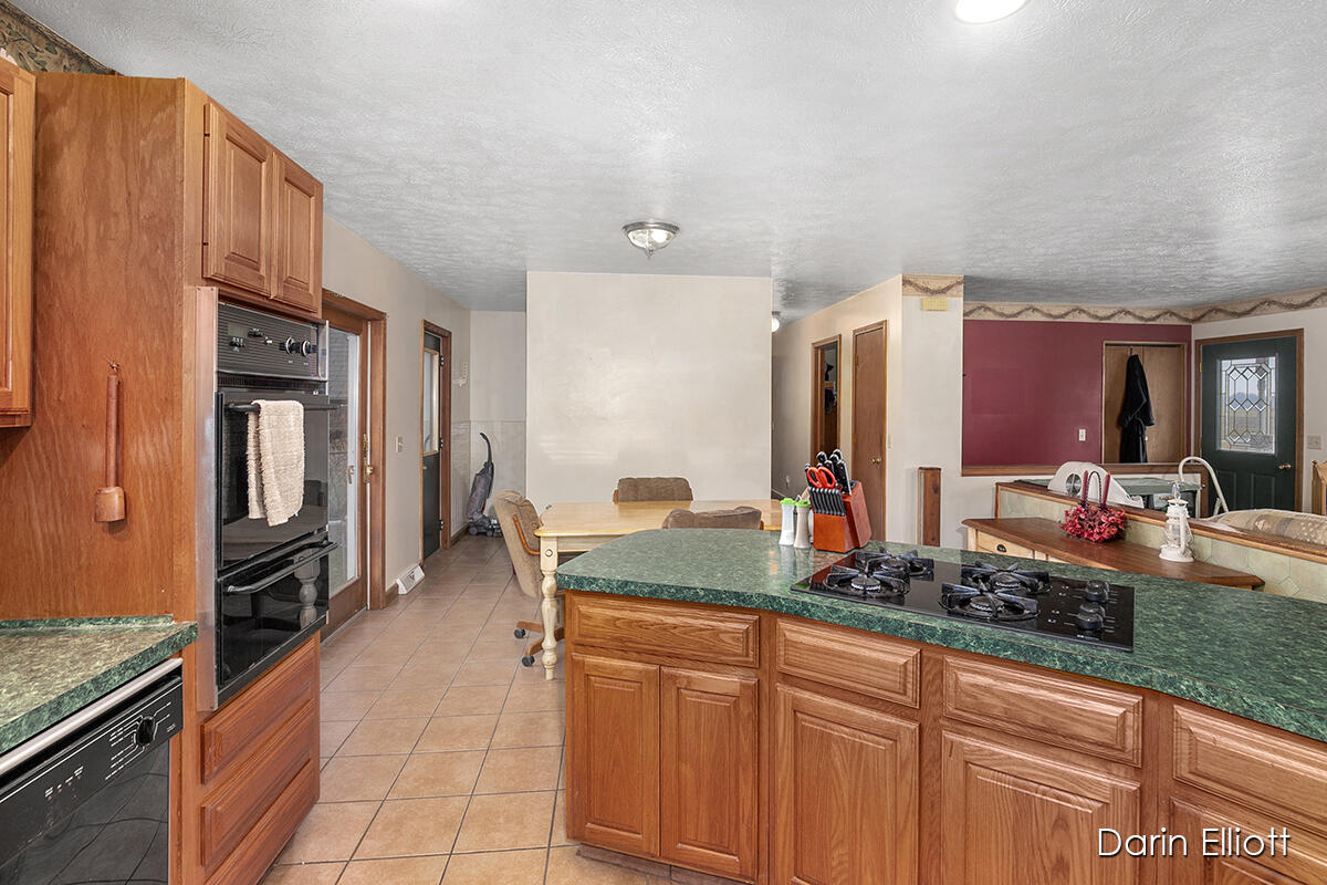 2045 Stanbro Road Ionia, MI 48846 - Photo 13 of 53 IMG_1009