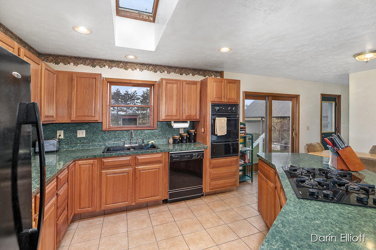 2045 Stanbro Road Ionia, MI 48846 - Photo 14 of 53 IMG_1010