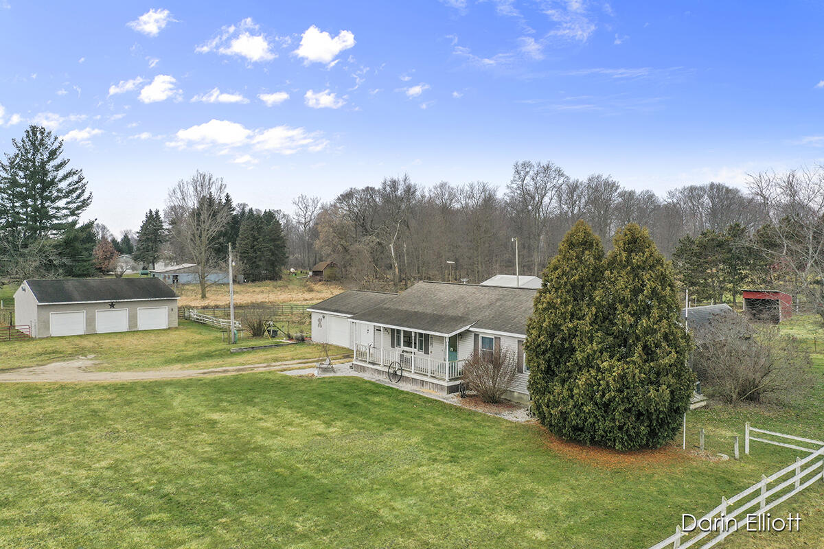 2045 Stanbro Road Ionia, MI 48846 - Photo 2 of 53 IMG_1042