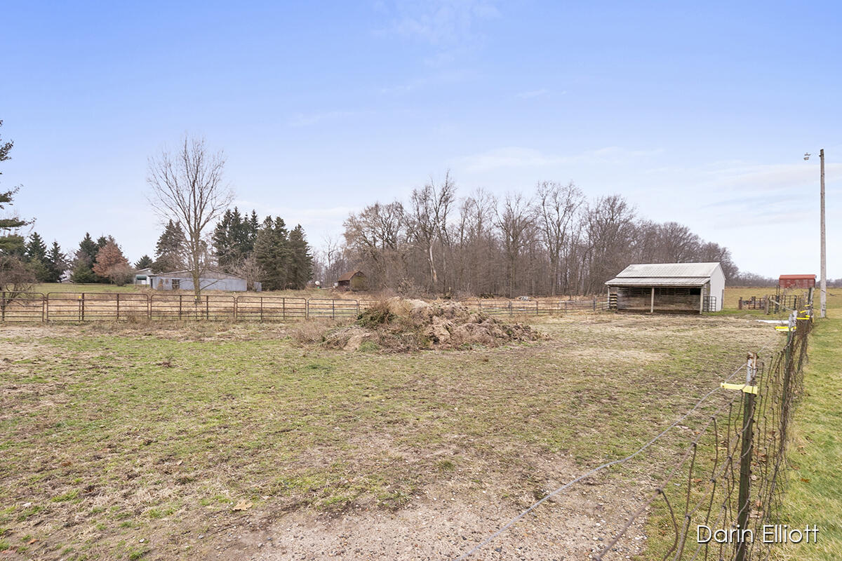 2045 Stanbro Road Ionia, MI 48846 - Photo 32 of 53 IMG_1028