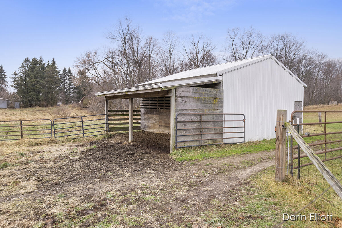2045 Stanbro Road Ionia, MI 48846 - Photo 36 of 53 IMG_1032