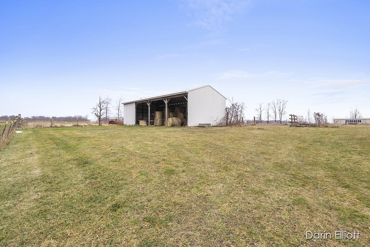 2045 Stanbro Road Ionia, MI 48846 - Photo 39 of 53 IMG_1035