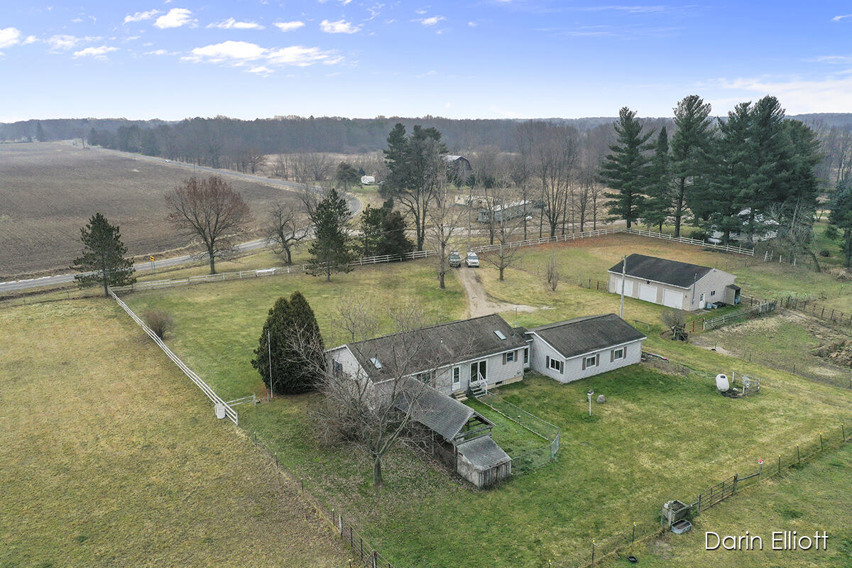 2045 Stanbro Road Ionia, MI 48846 - Photo 46 of 53 IMG_1043