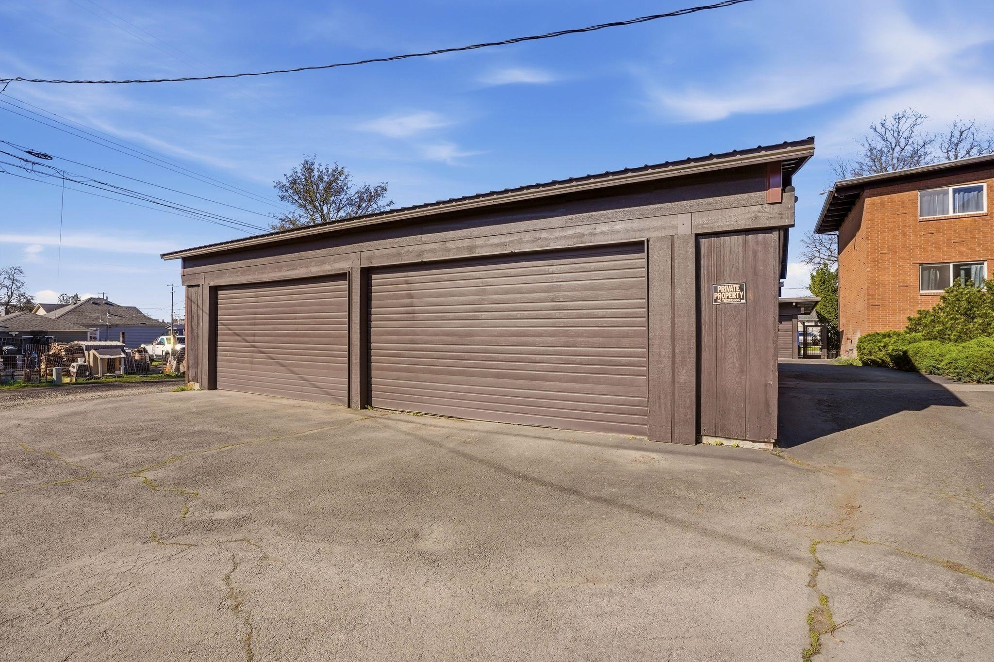 108 East Rowan Avenue, Unit 12 Spokane, WA 99207 - Photo 29 of 32